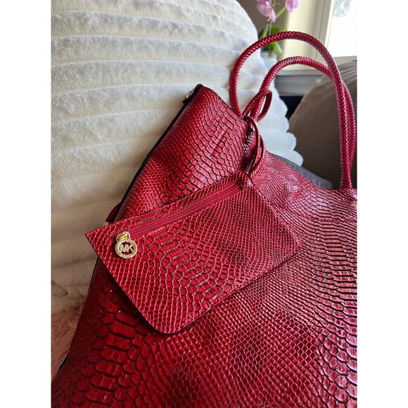 Michael Kors Red Snakeskin 3 Piece Tote Makeup Bag Wristlet Set - Picture 9 of 11
